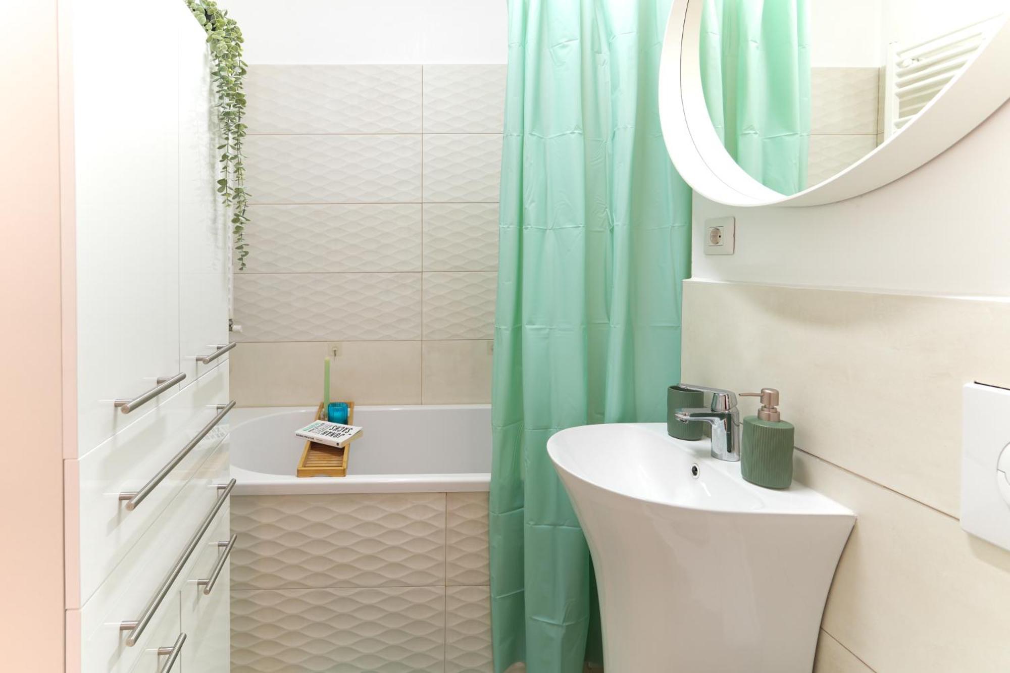 Apartament Alesia - Lovely With Parking Near Veranda Mall